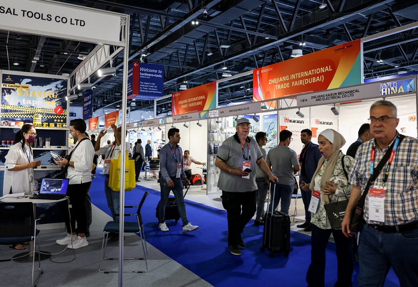 2026年中东迪拜纸业展览会Paper Arabia展会现场产品演示与行业交流活动