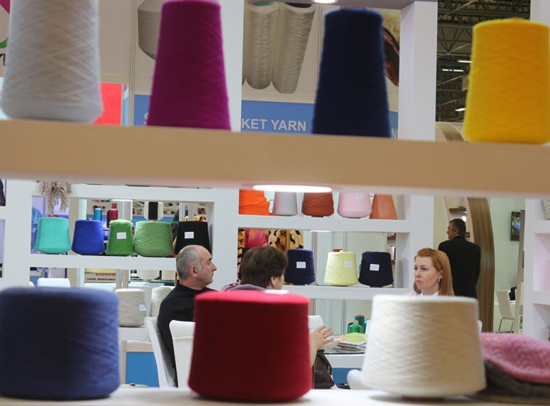 2027年土耳其伊斯坦布尔纱线展览会Istanbul Yarn Fair参展商与海外采购商展台洽谈现场