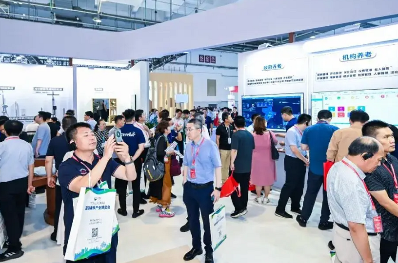 2027年成都种业博览会-成都智慧农业及农资展Chengdu Seed Industry Exhibition参展商与海外采购商展台洽谈现场