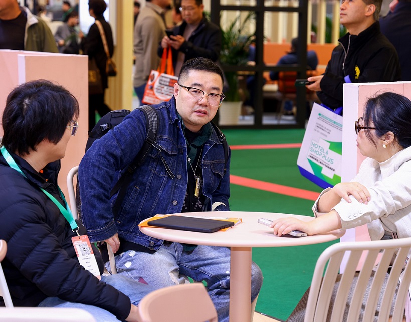 2027年上海国际酒店家具、商用定制及软装设计展览会H+R Design Expo展会现场产品演示与行业交流活动