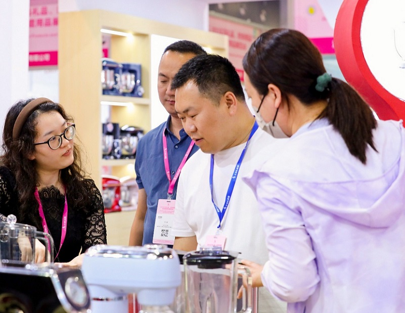 2027年中国(义乌)礼品、时尚用品及家庭用品展览会GIFTS & HOME行业机械设备展品展台实拍