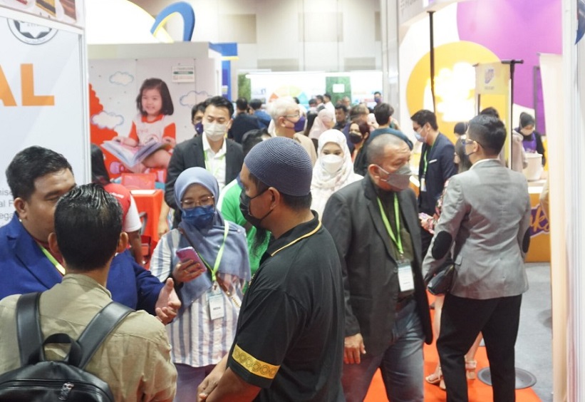 2027年马来西亚吉隆坡特许经营展览会FIMFRANCHISE INTERNATIONAL MALAYSIA 展馆现场,专业观众参观实况