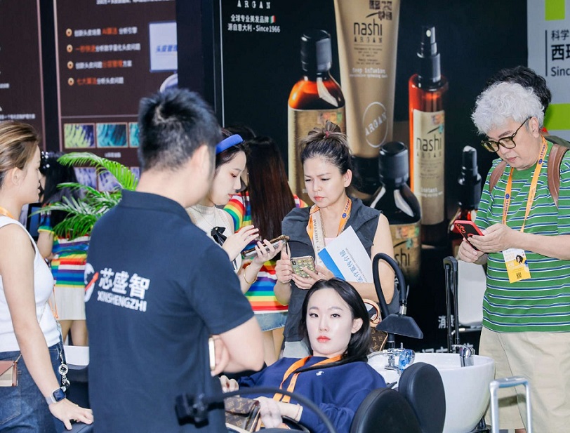 2027年中国发制品春季交易会-郑州发博会美发展CHINA HAIR EXPO展会现场产品演示与行业交流活动