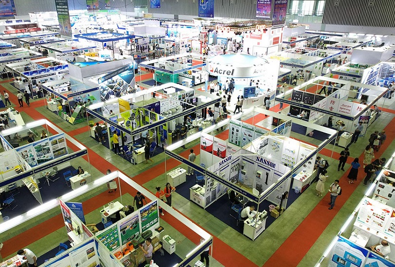 2026年越南河内环保、水处理展览会ENTECH VIETNAM参展商与海外采购商展台洽谈现场