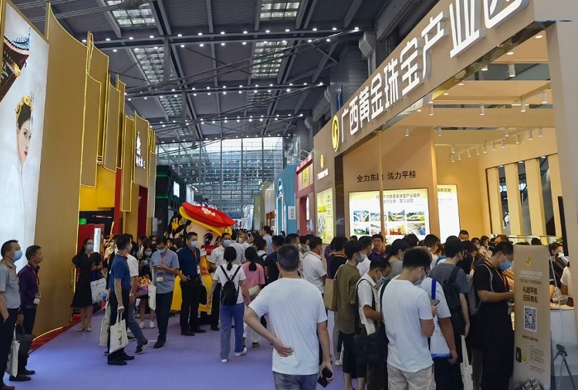 2026年深圳国际珠宝展览会Shenzhen International Jewelry Fair展馆内部展台环境实拍