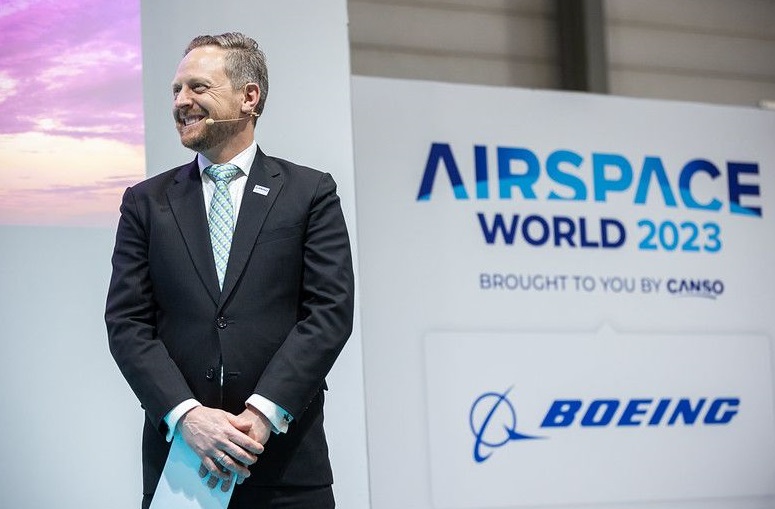 2027年葡萄牙世界航空空域管理展-世界ATM大会Airspace World参展商与海外采购商展台洽谈现场