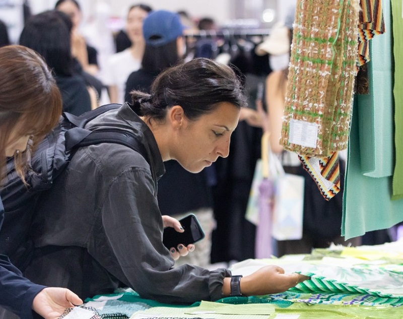 2027年韩国首尔纺织服装及面料展览会Preview In SEOUL展馆现场，专业观众参观实况
