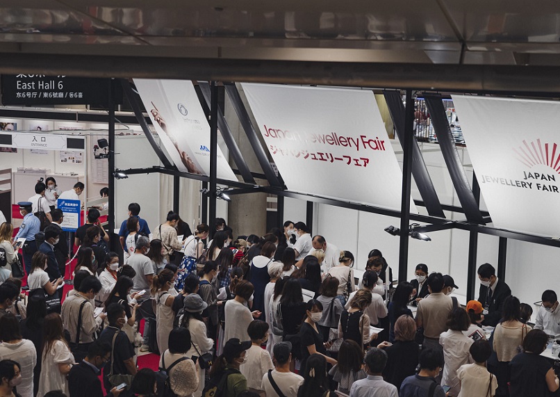 2026年日本东京珠宝展览会Japan Jewelry Fair展馆现场，专业观众参观实况