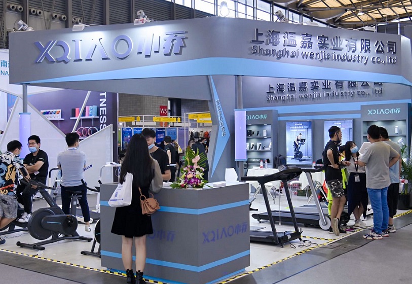 2027年上海慕尼黑体育及户外用品展览会ISPO SHANGHAI展馆现场,专业观众参观实况