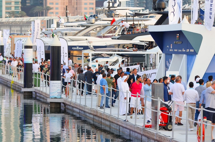 2026年中东阿联酋迪拜游艇展览会Dubai International Boat show展馆现场,专业观众参观实况
