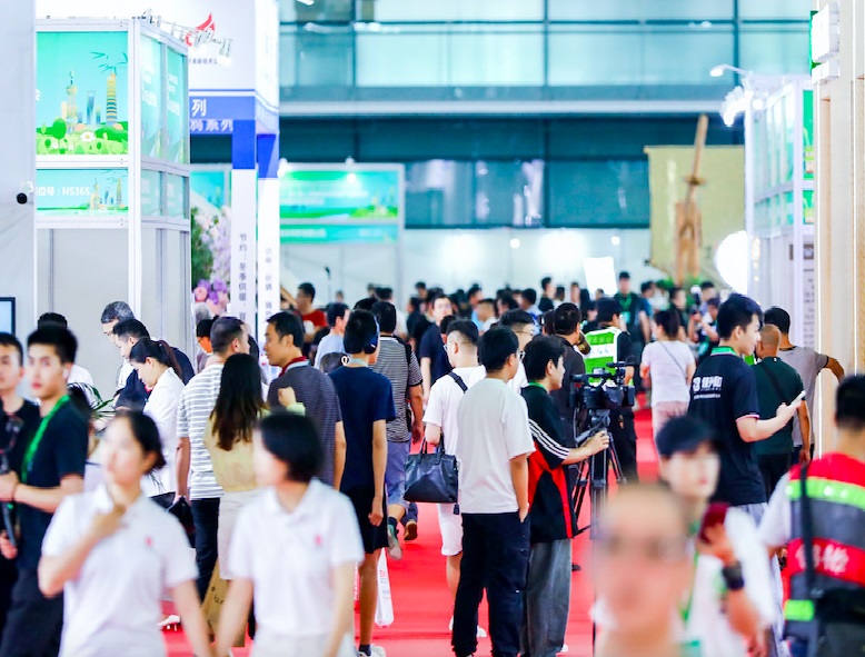 2027年上海国际旅游景区装备及乐园博览会WAE行业机械设备展品展台实拍