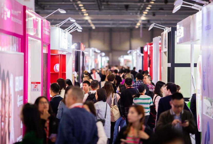 2026年卡思曼伯香港亚太美容展览会Cosmoprof Asia展馆现场,专业观众参观实况