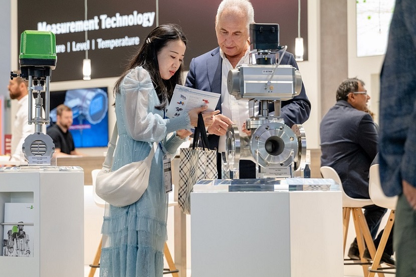 2027年德国阿赫玛生物化学技术展览会ACHEMA展馆现场,专业观众参观实况