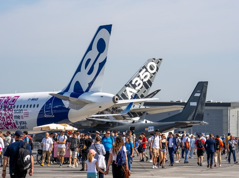 2027年法国巴黎航空航天展览会PARIS AIR SHOW行业机械设备展品展台实拍