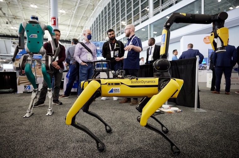 2027年美国波士顿机器人及自动化展览会Robotics Summit & Expo展会现场产品演示与行业交流活动