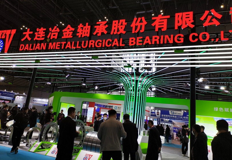 2026年中国（上海）国际轴承及其专用装备展览会CHINA INTERNATIONAL BEARING INDUSTRY EXHIBITION展馆现场，专业观众参观实况