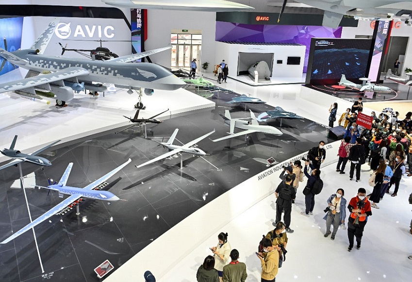 2026年中国国际航空航天博览会-珠海航展AIR SHOW CHINA展馆现场,专业观众参观实况