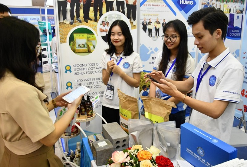2026年越南河内工程机械展览会Contech Vietnam行业机械设备展品展台实拍