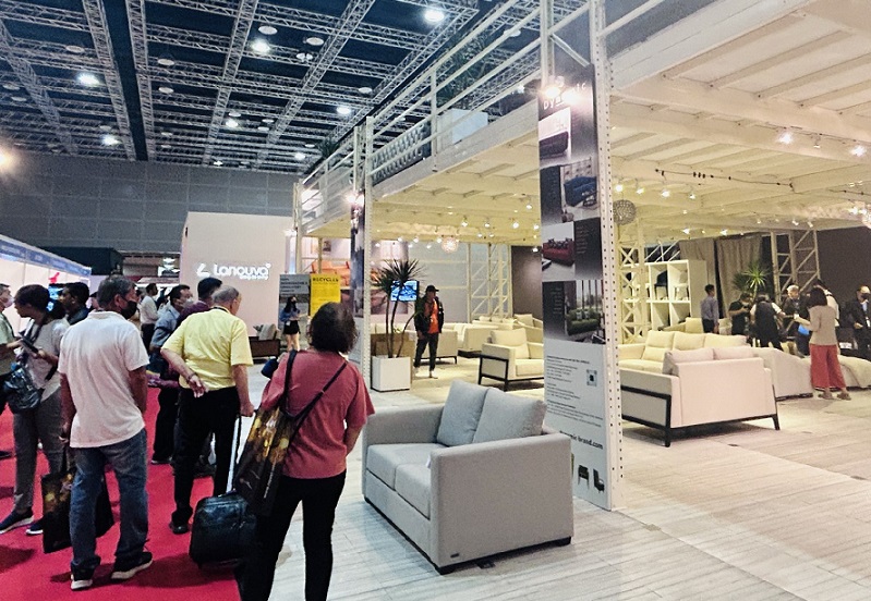 2027年马来西亚吉隆坡家具展览会MIFF展馆现场,专业观众参观实况