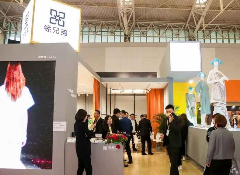 2027年天津温泉泳池沐浴SPA及养生健康产业展-天津沐博会Tianjin Mu Expo参展商与海外采购商展台洽谈现场