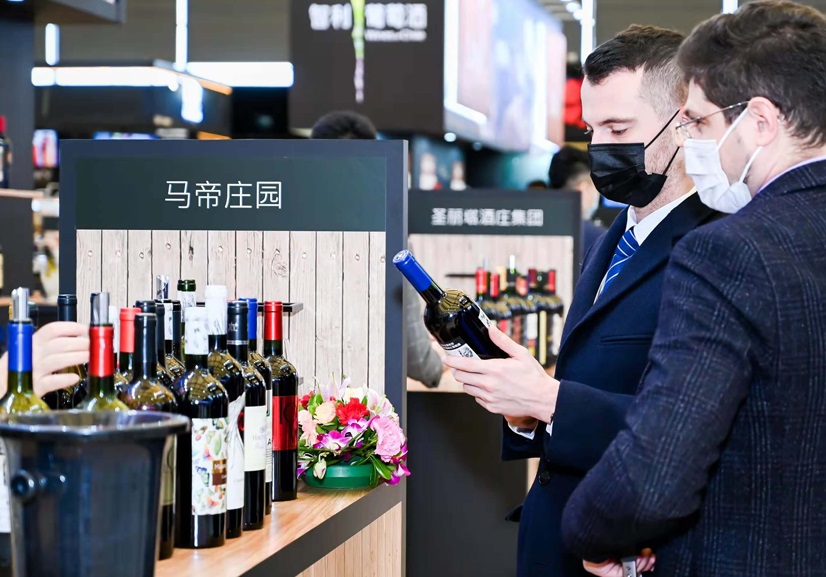2026年上海国际葡萄酒、红酒、烈酒贸易展览会ProWine展会现场产品演示与行业交流活动