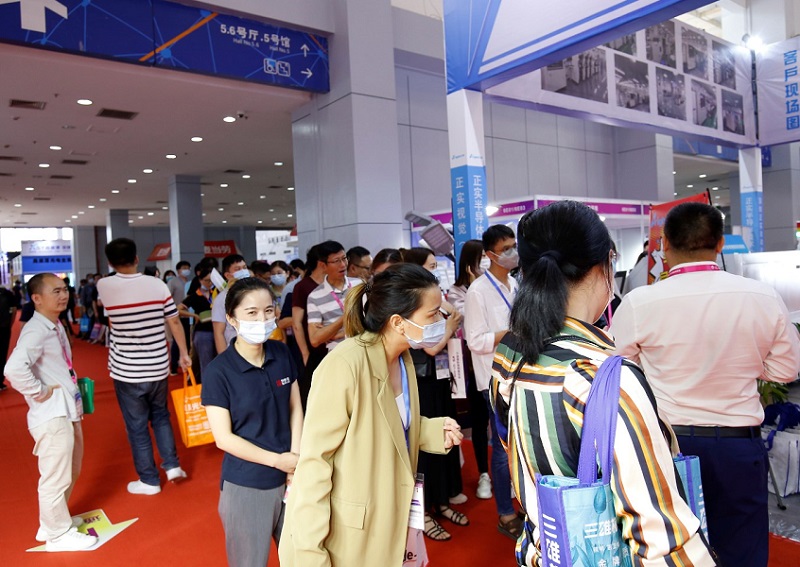 2027年宁波国际电子元器件产业展览会CEC展馆内部展台环境实拍