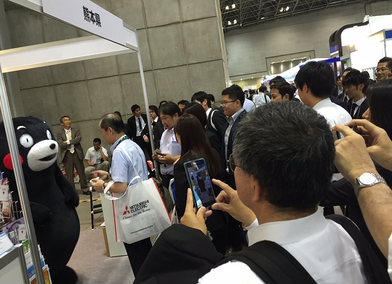 2027年日本东京电子电路产业展览会JPCA Show参展商与海外采购商展台洽谈现场