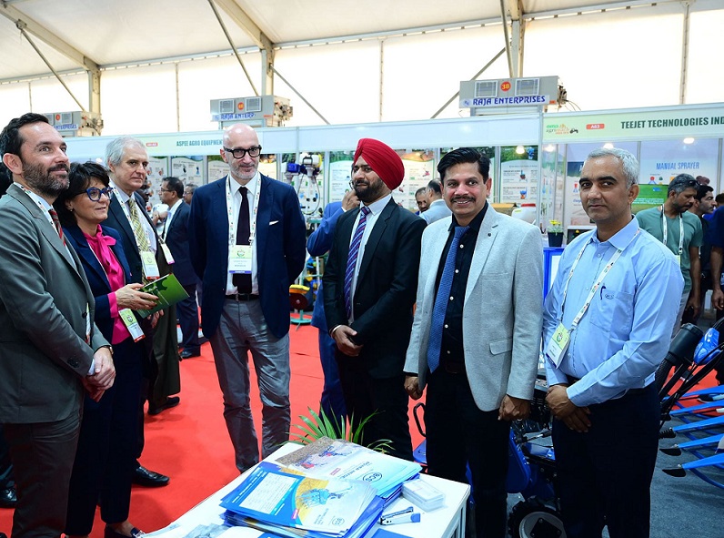 2027年印度农业机械展EIMA Agrimach INDIA展馆现场,专业观众参观实况