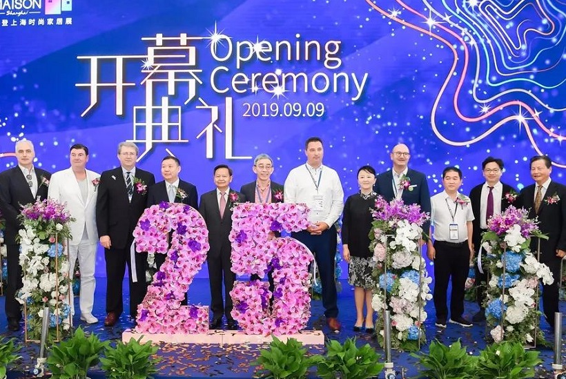 2027年中国国际家具展览会-上海家具展FURNITURE CHINA展会现场产品演示与行业交流活动