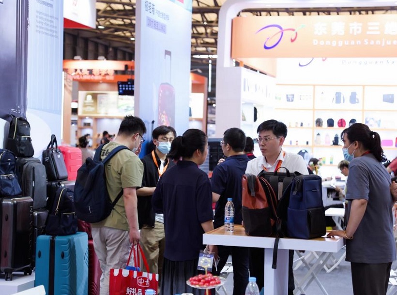 2027年中国（上海）国际箱包展览会SHANGHAI BAG SHOW展会现场产品演示与行业交流活动
