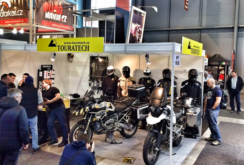 2026年捷克布尔诺摩托车展览会MOTOSALON展会现场产品演示与行业交流活动