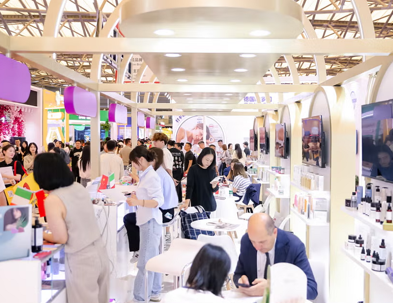 2027年中国美容博览会-上海美博会CBEChina Beauty Expo展会现场产品演示与行业交流活动