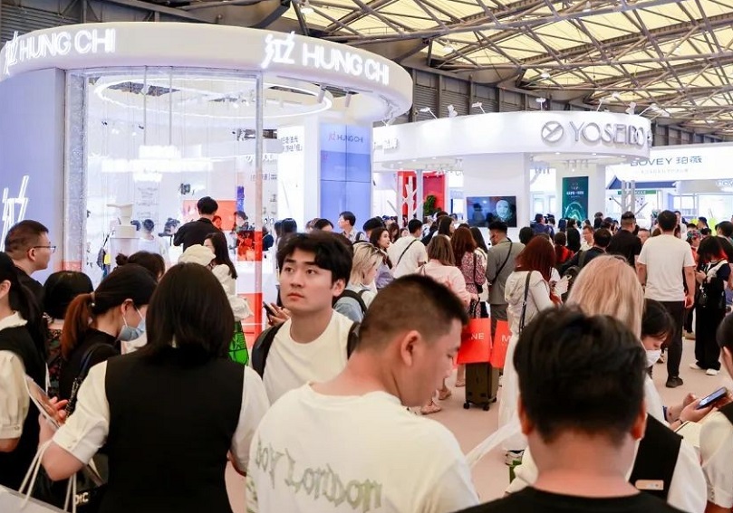2027年中国美容博览会-上海美博会CBEChina Beauty Expo展会现场产品演示与行业交流活动