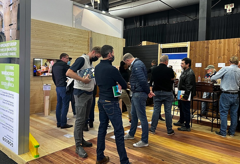 2026年南非约翰内斯堡泵阀及管材展览会PUMPS VALVES and PIPES展馆现场，专业观众参观实况