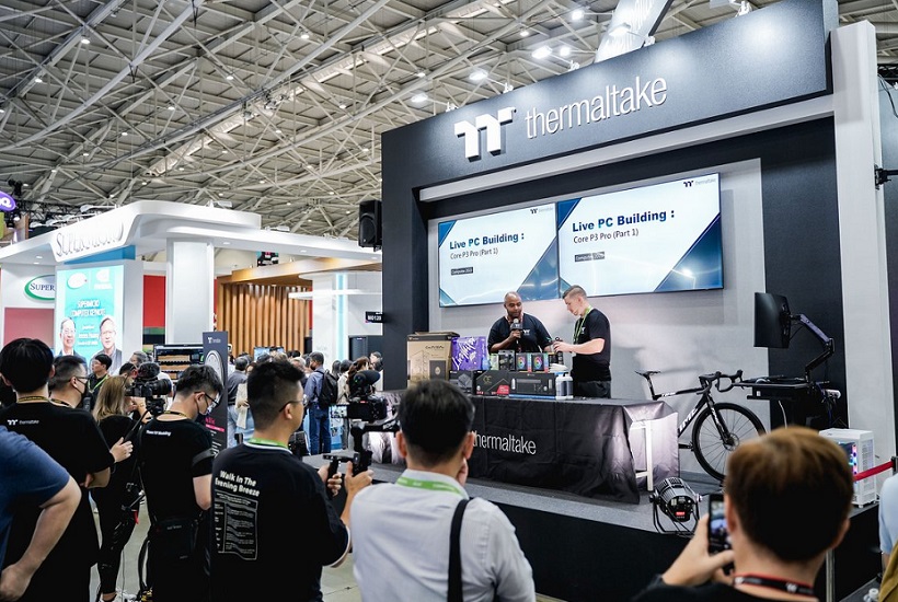 2027年台北电脑展TAIWAN COMPUTEX参展商与海外采购商展台洽谈现场