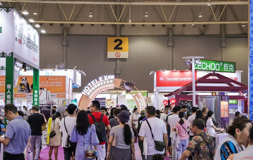 2027年成都国际酒店用品及餐饮展览会HOTELEX展馆现场，专业观众参观实况