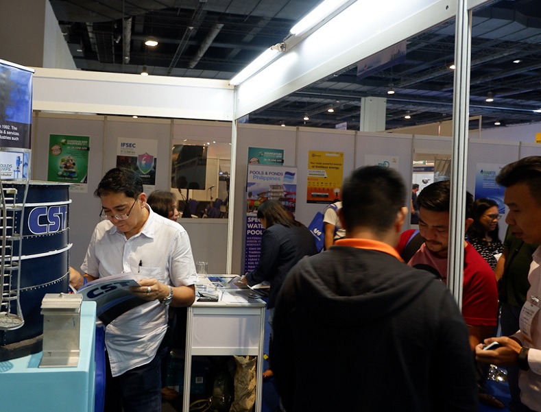 2027年菲律宾电动汽车展ELECTRIC VEHICLE展馆现场，专业观众参观实况