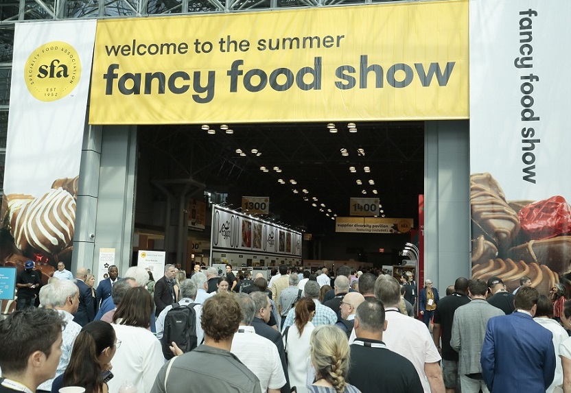2027年美国纽约食品展-夏季美食展Summer Fancy Food Show展馆现场，专业观众参观实况