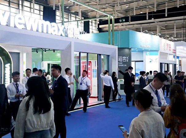 2027年中国(南京)系统门窗、全屋定制、移门博览会DCDE展会现场产品演示与行业交流活动