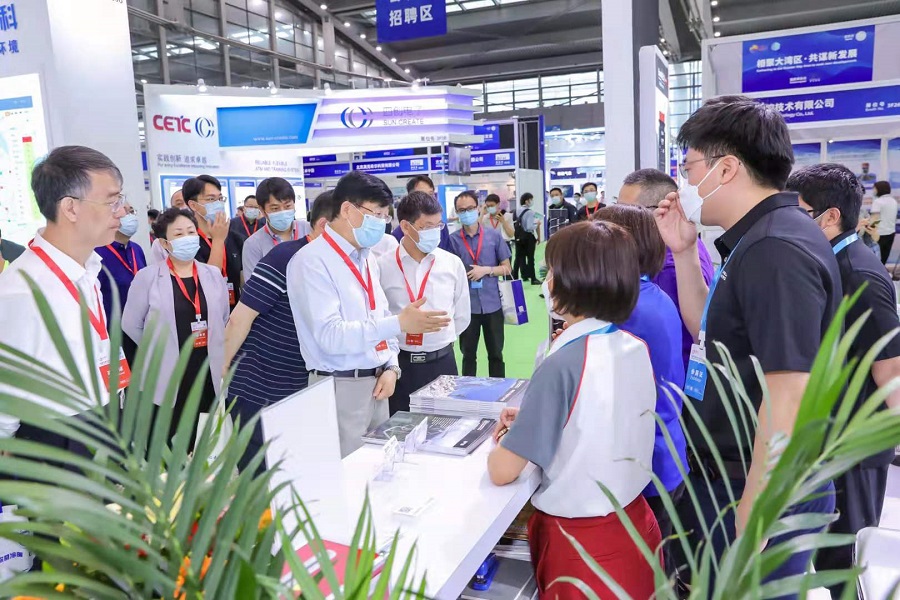 2027年中国(南京)气象科技展览会CMHE EXPO展会现场产品演示与行业交流活动