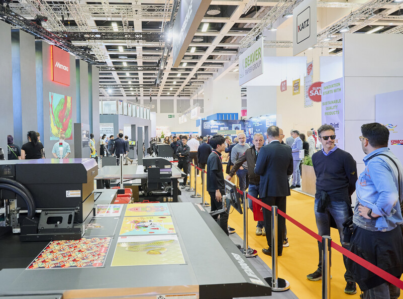 2026年波兰华沙印刷技术展览会Warsaw Print Tech Expo参展商与海外采购商展台洽谈现场
