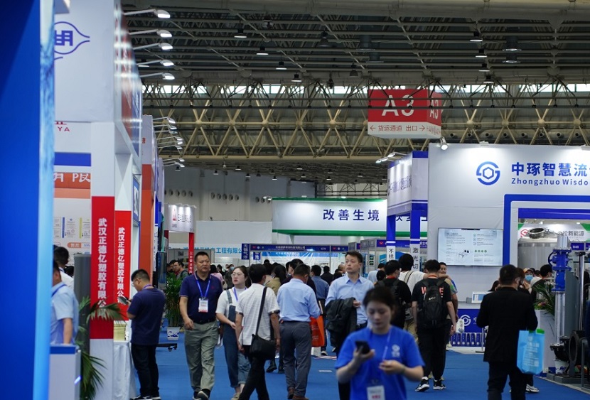 2027年武汉国际水科技展览会WTE展馆现场，专业观众参观实况