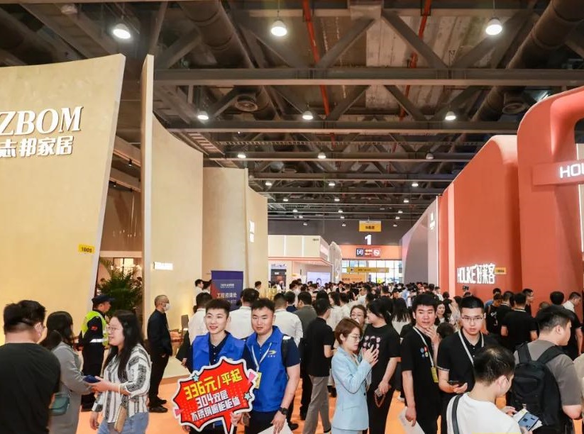 2027年广州定制家居展-广州整家定制展CCHF展馆现场,专业观众参观实况
