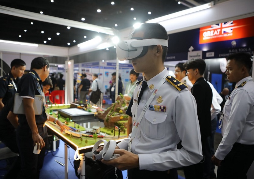 2027年泰国曼谷铁路及轨道交通展览会Asia Pacific Rail展馆现场,专业观众参观实况