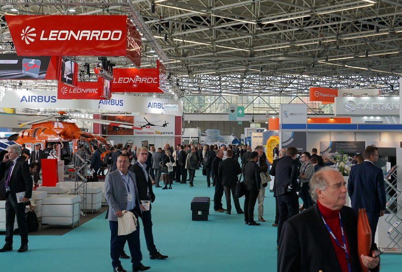 2027年英国伦敦直升机展览会Helitech Expo参展商与海外采购商展台洽谈现场
