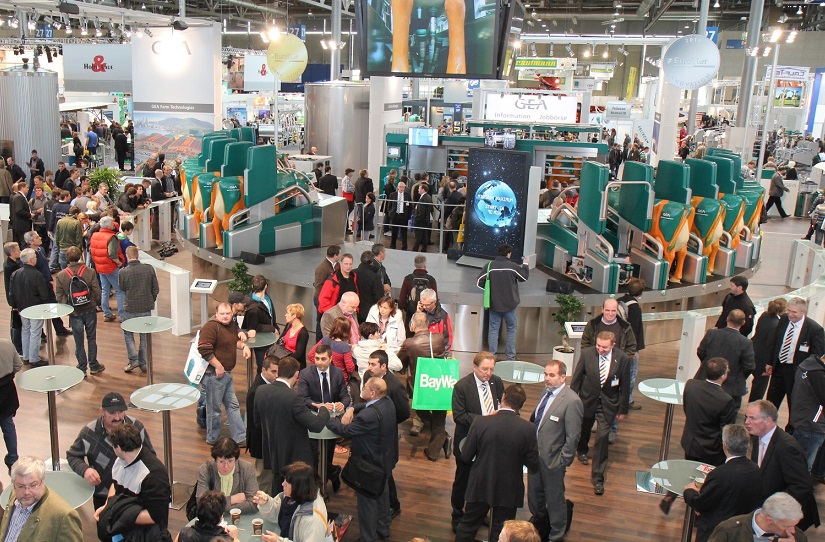 2026年德国汉诺威畜牧业展览会EUROTIER HANNOVER参展商与海外采购商展台洽谈现场