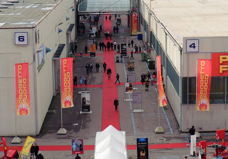 2028年意大利维罗纳壁炉及烧烤展览会Progetto Fuoco行业机械设备展品展台实拍