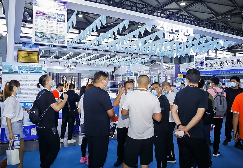 2027年中国（广州）庭院与花园产业博览会CP SHOW展馆现场，专业观众参观实况
