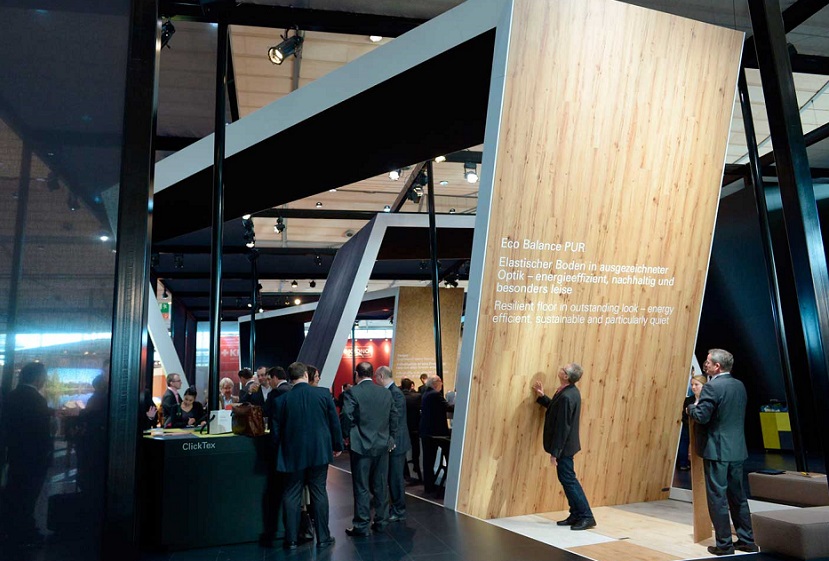 2028年德国汉诺威地板及地毯展-德国地铺展DOMOTEX展馆现场，专业观众参观实况
