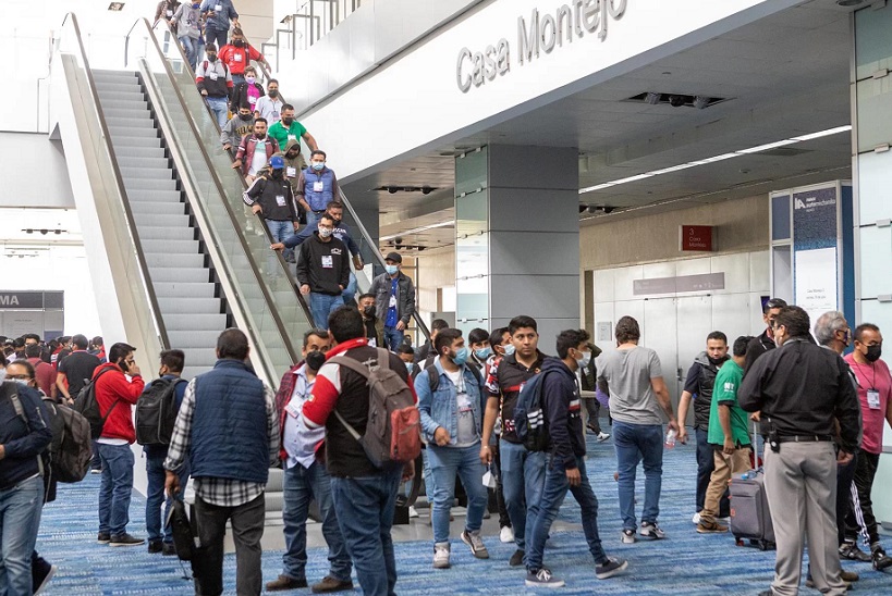 2027年法兰克福墨西哥汽配展览会INA PAACE Automechanika Mexico参展商与海外采购商展台洽谈现场